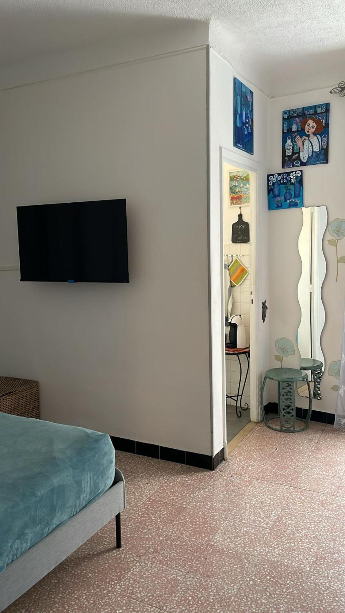 Welcome In The Cozy Blue Nest Pedestrian مينتون المظهر الخارجي الصورة