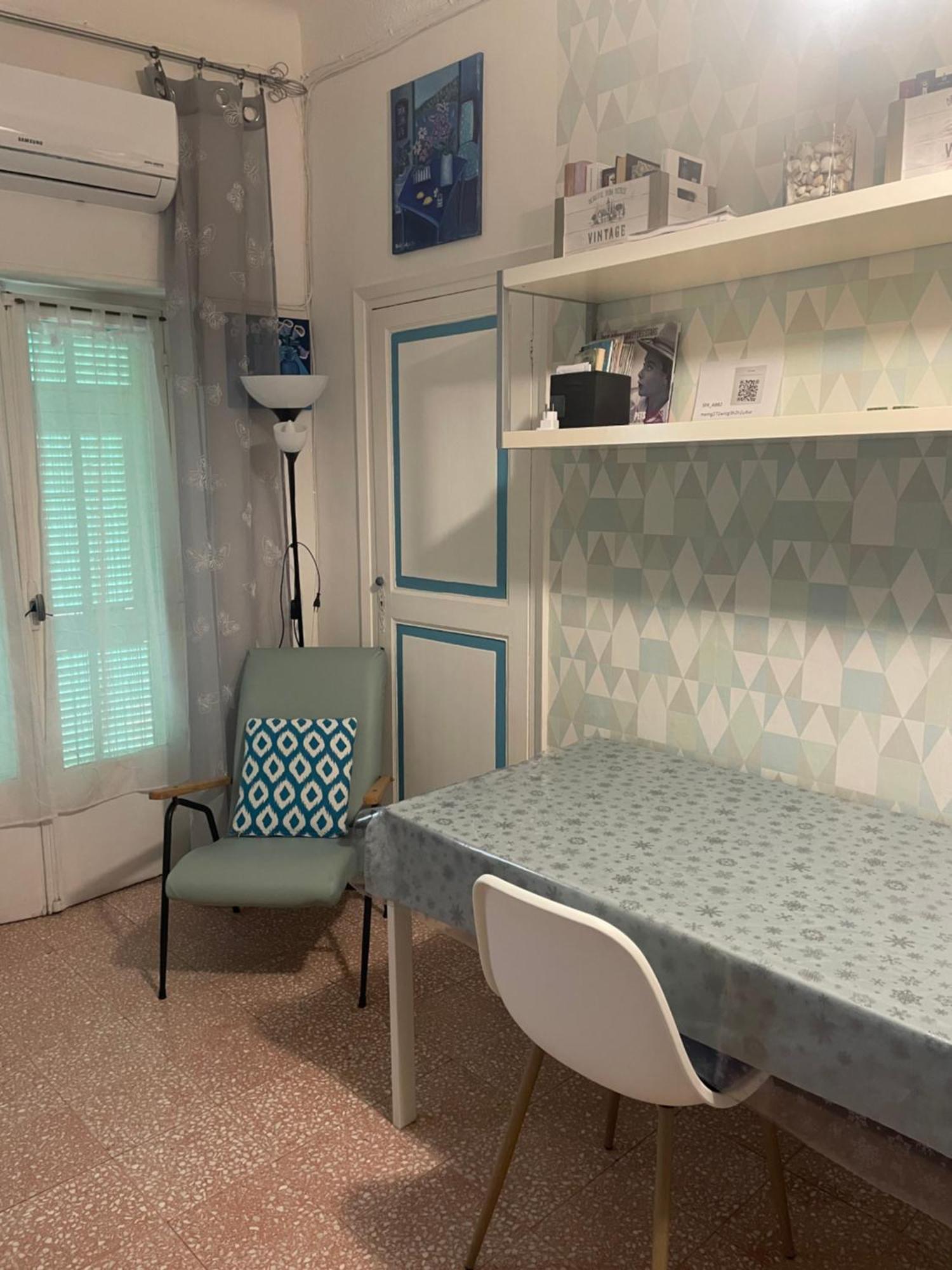 Welcome In The Cozy Blue Nest Pedestrian مينتون المظهر الخارجي الصورة