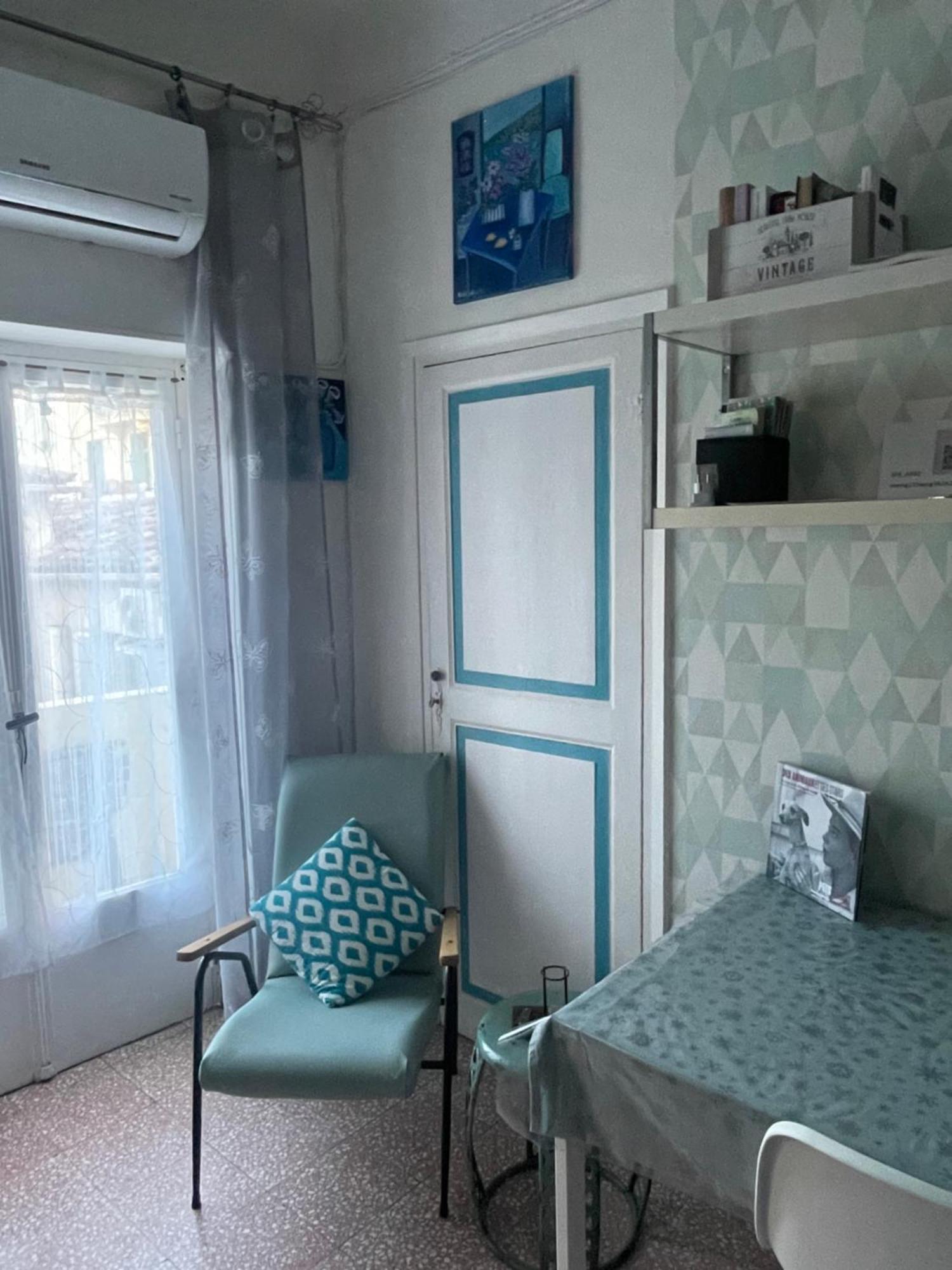 Welcome In The Cozy Blue Nest Pedestrian مينتون المظهر الخارجي الصورة
